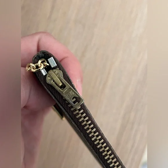 Vintage 1975 Louis Vuitton coin purse keychain - brand new (2023) key ring - Picture 6 of 6